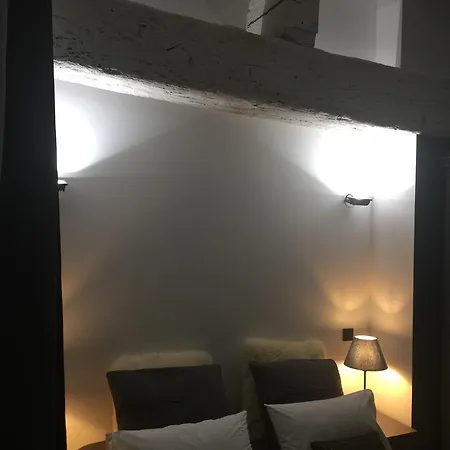 Bed & Breakfast La Des Halles Chambery